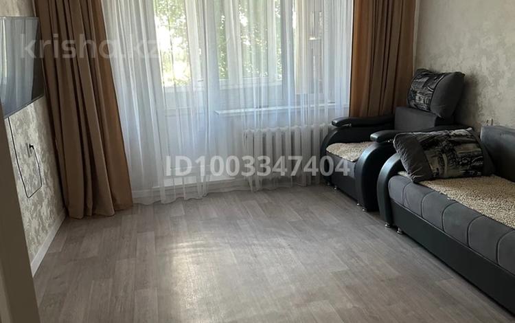 3-комнатная квартира · 63 м² · 2/6 этаж, Тауелзыздык за 12 млн 〒 в Солнечном — фото 2