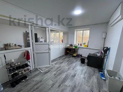 2-бөлмелі пәтер · 44 м² · 2/2 қабат, Сатбаева 95, бағасы: 8 млн ₸ в Баянауле