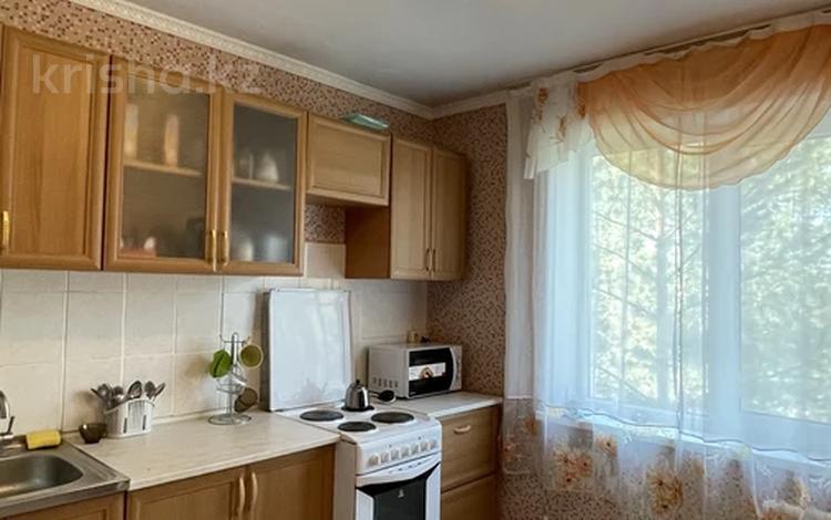 2-комнатная квартира, 52 м², 6/9 этаж, Камзина за 16.5 млн 〒 в Павлодаре — фото 2