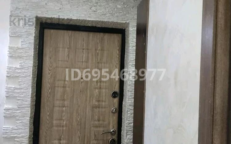 4-комнатная квартира · 63 м² · 1/5 этаж, Анаркулова 6 — Рядом 8 и 4 школы за 19 млн ₸ в Жезказгане — фото 2