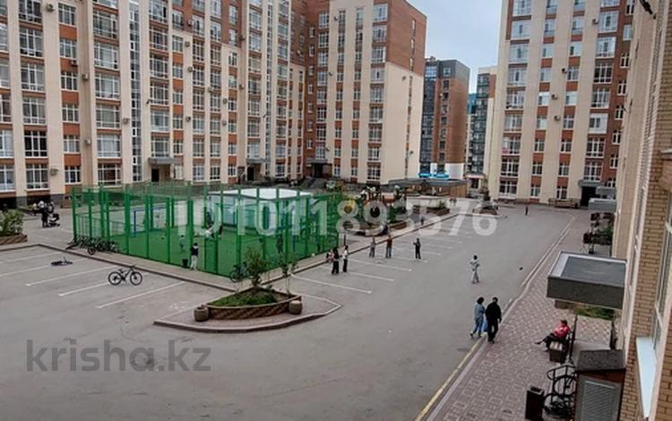 2-бөлмелі пәтер · 42 м² · 2/10 қабат, ул. Байкена Ашимова 21А, бағасы: 27.5 млн ₸ в Караганде, Казыбек би р-н — фото 2