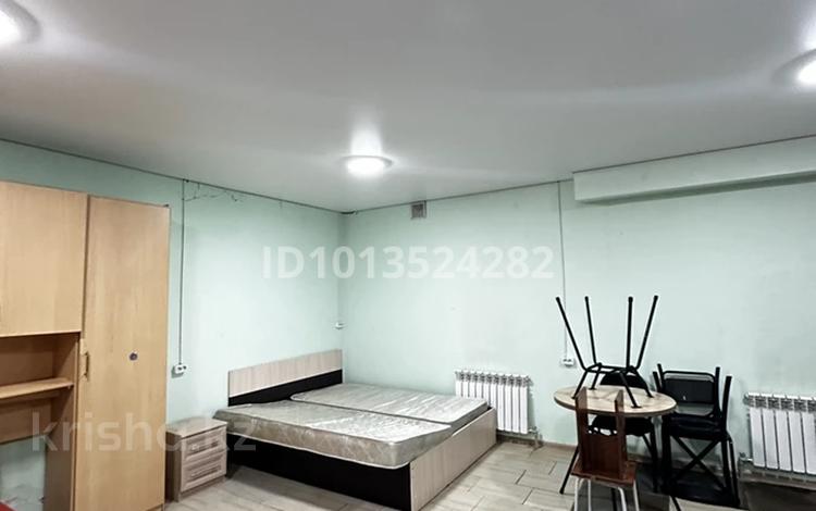 1-бөлмелі пәтер · 20 м², мкр Мамыр, Керуентау 2/1 — Жандосова Яссауи, бағасы: 140 000 ₸ в Алматы, Ауэзовский р-н — фото 2