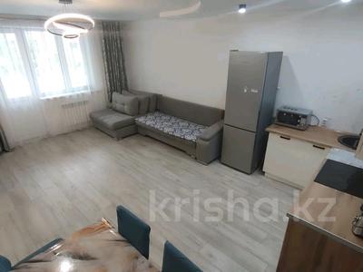 2-бөлмелі пәтер · 85 м² · 4/5 қабат, Желтоксан, бағасы: 180 000 ₸ в Уральске
