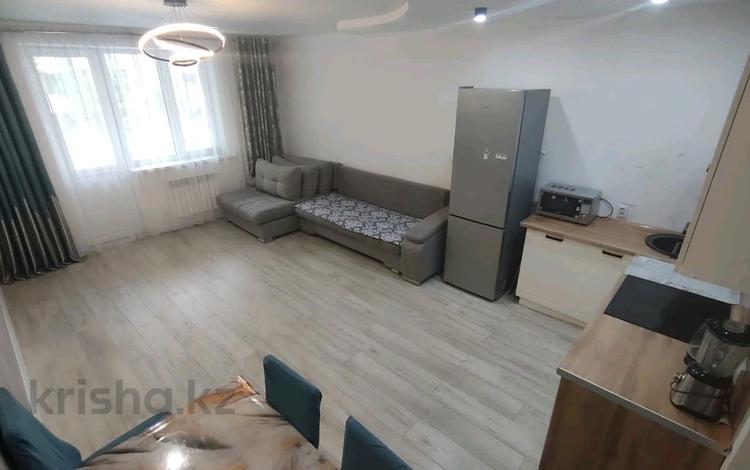 2-бөлмелі пәтер · 85 м² · 4/5 қабат, Желтоксан, бағасы: 180 000 ₸ в Уральске — фото 2
