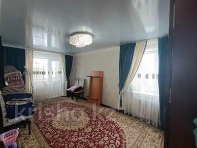 3-бөлмелі пәтер · 63 м² · 4/5 қабат, Маметовой 7, бағасы: 13.5 млн ₸ в Аксу