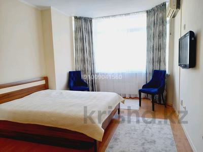 1-комнатная квартира · 50 м², Сатпаева 5д — ТЦ "Атырау", ТЦ "Байзар" Центр.мечеть за 200 000 〒