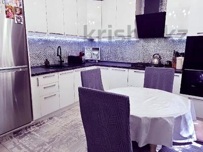 4-комнатная квартира · 84 м² · 2/5 этаж, мкр Аксай-4 103 за 64 млн ₸ в Алматы, Ауэзовский р-н