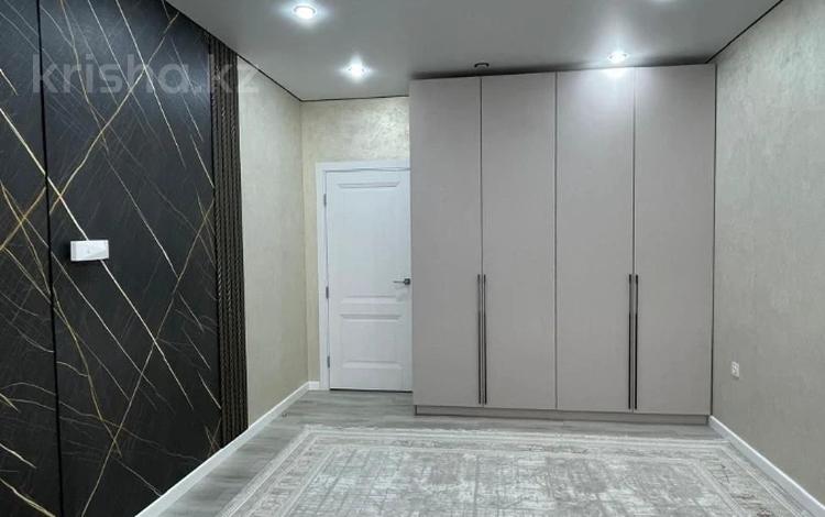 3-бөлмелі пәтер · 90 м² · 1/5 қабат, Самал 33 а, бағасы: 38 млн ₸ в Талдыкоргане, мкр Самал — фото 2