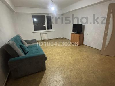 2-комнатная квартира · 72.4 м² · 6/9 этаж, проспект Есенберлина — проспект Есенберлина за 200 000 ₸ в Усть-Каменогорске