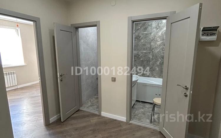 1-комнатная квартира · 42 м² · 7/10 этаж, Базовая за 25 млн 〒 в Усть-Каменогорске — фото 2