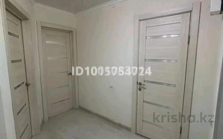 1-бөлмелі пәтер · 44 м² · 1/10 қабат, 12 ш/а. 43А, бағасы: 12 000 ₸ в Актобе, мкр 12 — фото 2