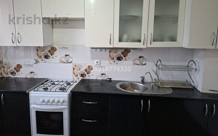 3-бөлмелі пәтер · 70 м² · 2/5 қабат, Отырар 34 кв 8, бағасы: 120 000 ₸ в Туркестане — фото 2