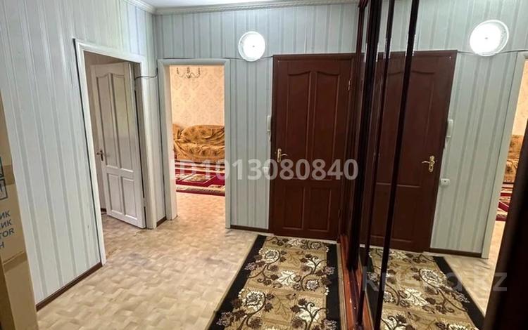 3-комнатная квартира · 63 м² · 2/5 этаж, мкр Юго-Восток, мкр Юго-Восток, мкр Степной 3 1 — шахтеров за 30 млн ₸ в Караганде, Казыбек би р-н — фото 2