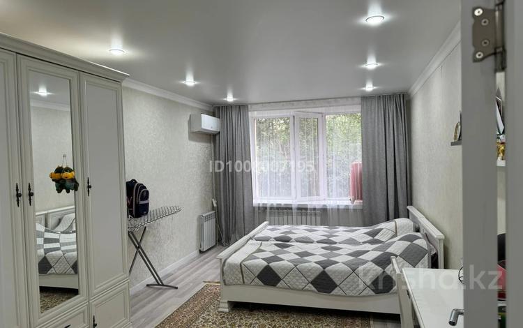 2-бөлмелі пәтер · 56 м² · 2/5 қабат, Пушкина 124 — Район акимата, за КНБ, бағасы: 250 000 ₸ в Семее — фото 10
