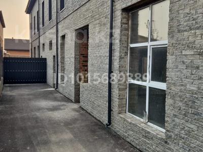 4-бөлмелі пәтер · 160 м², Гүлдер 2 ш/а. 49а — Мкрн Таугуль за Магнумом, бағасы: 48 млн ₸ в Караганде, Казыбек би р-н