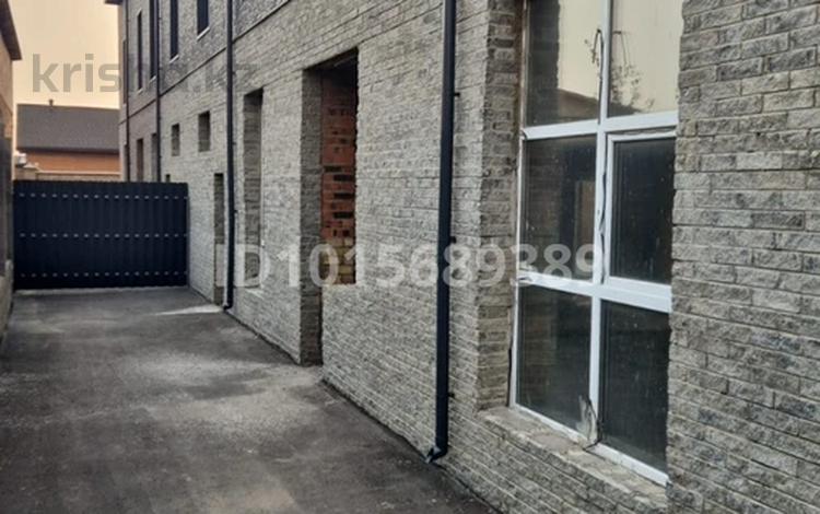 4-бөлмелі пәтер · 160 м², Гүлдер 2 ш/а. 49а — Мкрн Таугуль за Магнумом, бағасы: 48 млн ₸ в Караганде, Казыбек би р-н — фото 6
