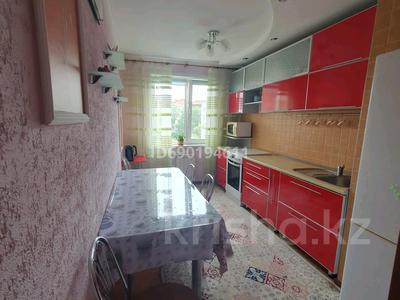 3-бөлмелі пәтер, 70 м², 8/9 қабат, камзина 62 — Баянтау, бағасы: 25 млн 〒 в Павлодаре