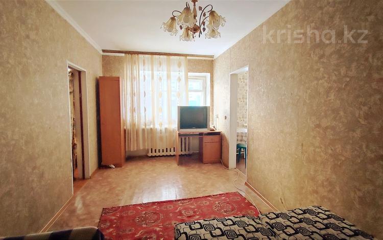 2-комнатная квартира, 38.4 м², 1/2 этаж, Майкудук, улица Белинского 9 за 8 млн 〒 в Караганде, Алихана Бокейханова р-н — фото 2