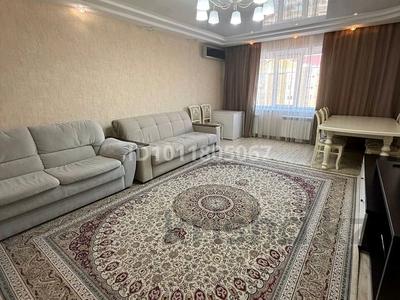 4-комнатная квартира · 140 м² · 4/5 этаж, Молдагуловой 57В — Тауелсиздик за 59.5 млн 〒 в Актобе
