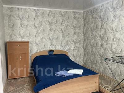 1-комнатная квартира · 33 м² · 2/5 этаж, Глинки 54а за 8 000 ₸ в Семее