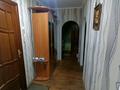 2-комнатная квартира · 47.7 м² · 1/5 этаж, мкр 4 — Возле территории 24 школы за 150 000 ₸ в Уральске — фото 3