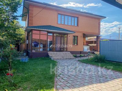 Продажа домов и дачи в Алматы: Отдельный дом · 5 комнат · 250 м² · 6 сот., мкр Хан Тенгри 97 А — Кенесары Хана за 135 млн 〒 Отдельный дом · 5 комнат · 250 м² · 6 сот., мкр Хан Тенгри 97 А — Кенесары Хана за 135 млн 〒 в Алматы, Бостандыкский р-н