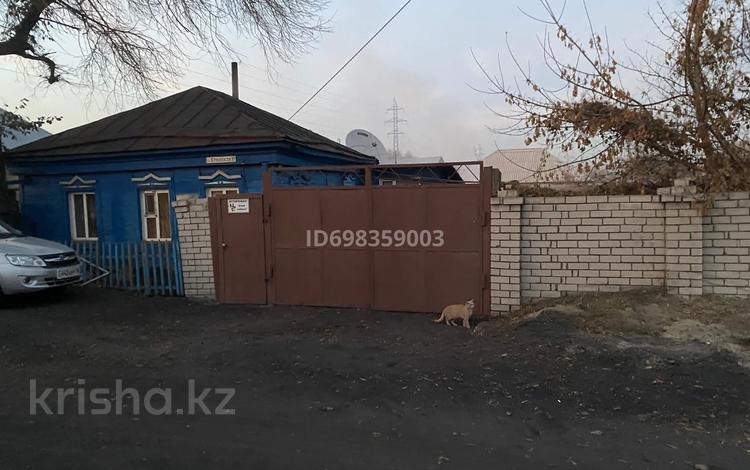 Отдельный дом · 1 комната · 12 м² · 6 сот., Кренкеля 10 — Хороший район рядом областная больница ресторан тойбастар за 8.5 млн ₸ в Семее — фото 2