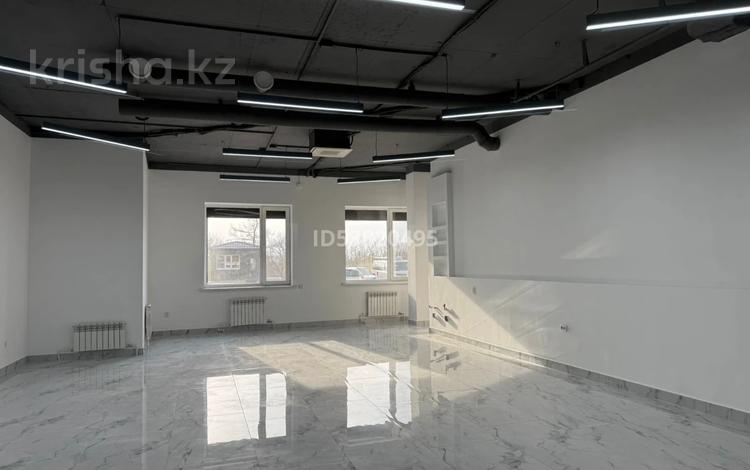 Офисы · 82 м² за 656 000 ₸ в Караганде, Казыбек би р-н — фото 38