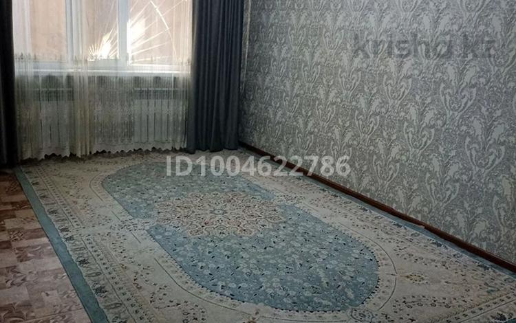 2-комнатная квартира · 42.9 м² · 1/4 этаж, Рашидова 114 — ПАМЯТНИК А. Молдагуловой за 15 млн ₸ в Шымкенте, Аль-Фарабийский р-н — фото 2