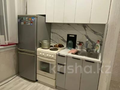 4-бөлмелі пәтер · 62.1 м² · 4/5 қабат, Строителей 18, бағасы: 14 млн ₸ в Аксу