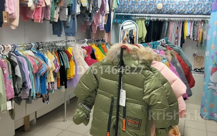 Бутик детской одежды · 16 м², бағасы: 1.5 млн 〒 в Актобе, мкр 5 — фото 2