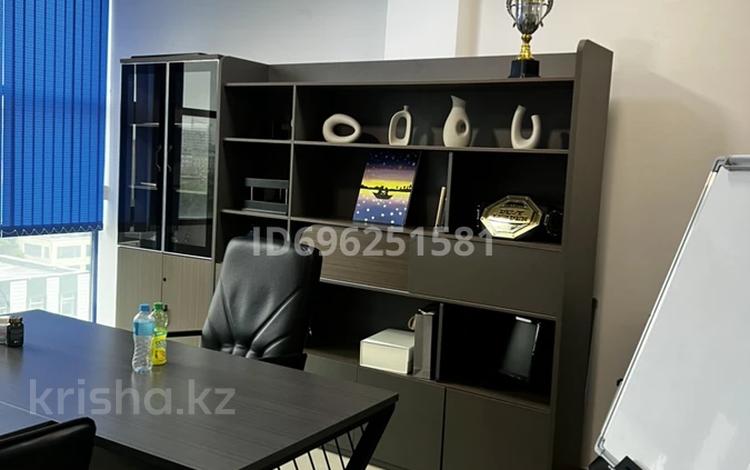 Кеңселер, білім орталықтары, конференц-залдар, студиялар · 135 м², бағасы: 1.5 млн ₸ в Алматы, Алмалинский р-н — фото 87