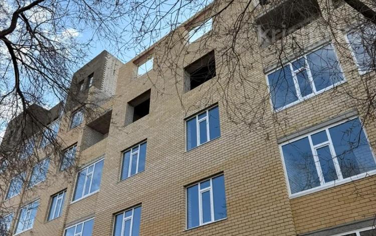 3-бөлмелі пәтер · 90.19 м² · 1/5 қабат, мкр Жилгородок, тлеу батыра 13, бағасы: ~ 27.1 млн ₸ в Актобе — фото 3