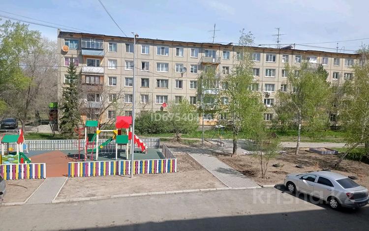 2-комнатная квартира, 44 м², 2/5 этаж помесячно, Астана 14 за 160 000 〒 в Усть-Каменогорске — фото 8