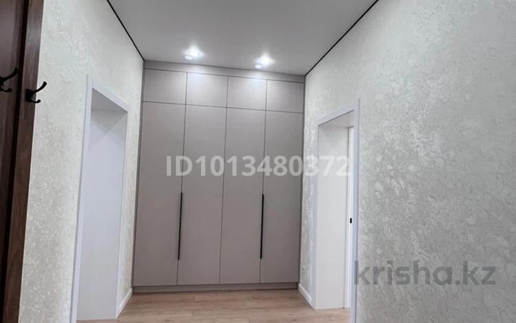 2-комнатная квартира · 60 м² · 2/9 этаж, Е-810 2/21 за 270 000 ₸ в Астане, Есильский р-н — фото 2