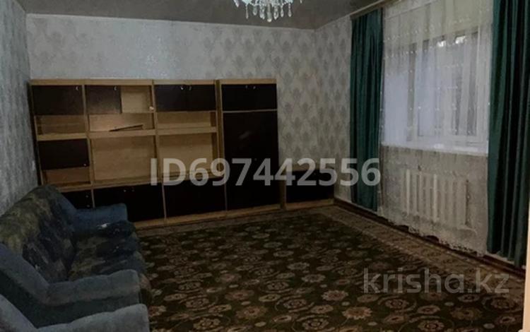 2-комнатная квартира, 70 м², 1/9 этаж помесячно, Титова128а 1а