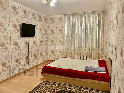 1-комнатная квартира, 45 м² по часам, Валиханова за 2 000 〒 в Астане