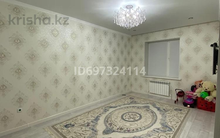 2-бөлмелі пәтер, 65 м², 5/5 қабат, Братьяжубановых 11/3, бағасы: 21 млн 〒 в Хромтау — фото 2