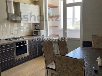 Пәтерлер в Атырауской обл.: 2-бөлмелі пәтер · 84 м² · 5/9 қабат, Кулманова 107 — Центр. площадь Исатая Тайманова рядом Байзар, бағасы: 320 000 〒 2-бөлмелі пәтер · 84 м² · 5/9 қабат, Кулманова 107 — Центр. площадь Исатая Тайманова рядом Байзар, бағасы: 320 000 〒 в Атырау