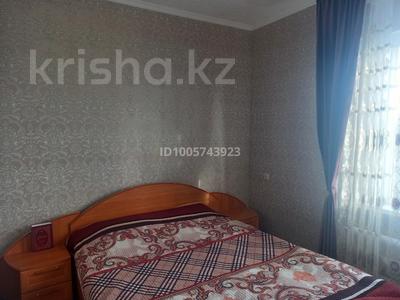 3-бөлмелі пәтер · 70 м² · 2/2 қабат, Байконурова 14 — Парк Победы, бағасы: 9 млн ₸ в Сатпаев