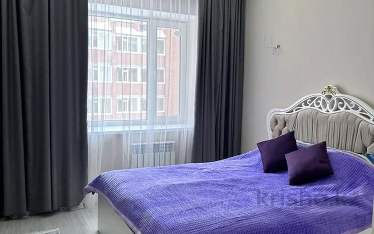2-комнатная квартира · 85 м² · 3/5 этаж, мкр. Алтын орда 42 — Школа Смартбилим за 230 000 ₸ в Актобе — фото 2