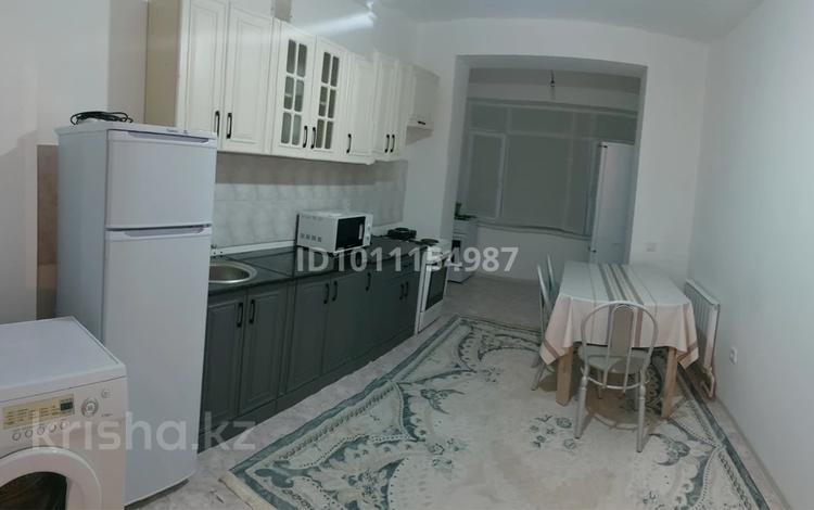 2-комнатная квартира · 61 м² · 4/5 этаж, 18 18 за 18 млн ₸ в Актау, 18-й мкр  — фото 2