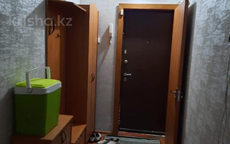 2-бөлмелі пәтер · 56 м² · 2/9 қабат, мкр Аксай-1, бағасы: 240 000 ₸ в Алматы, Ауэзовский р-н — фото 2