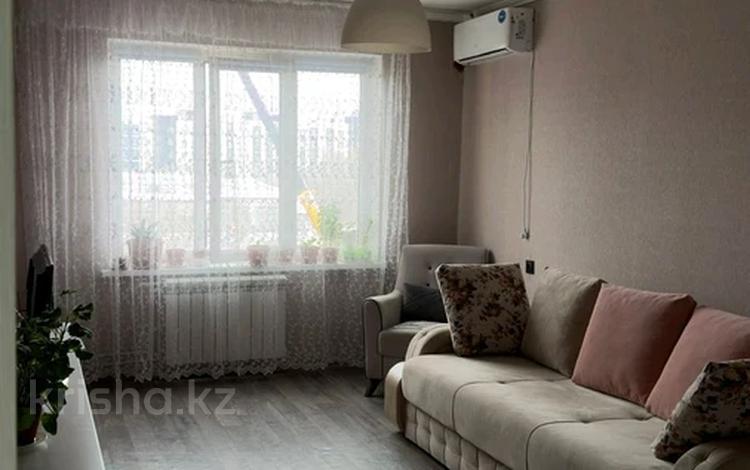 2-комнатная квартира · 52 м² · 5/5 этаж, 4 мкр 10 дом за 21 млн 〒 в Конаеве — фото 2