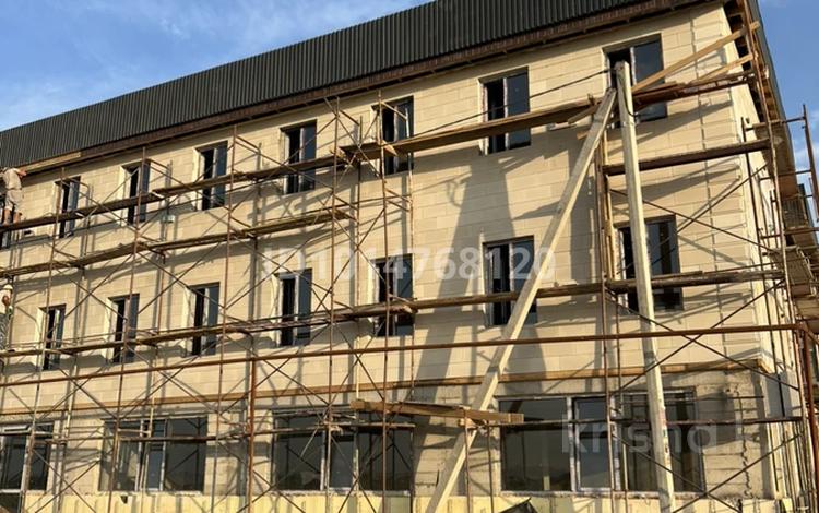 Еркін, дүкендер мен бутиктер · 100 м², бағасы: 500 000 ₸ в  — фото 2