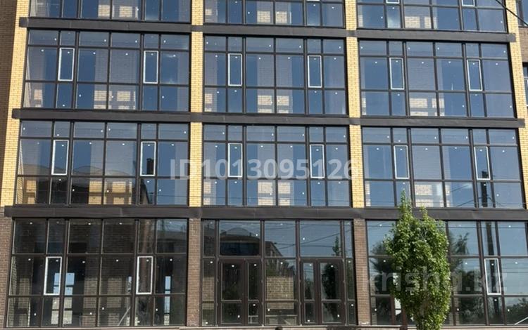 2-бөлмелі пәтер · 69.9 м² · 2/4 қабат, Ак.Сатпаева 261, бағасы: 30.5 млн ₸ в Павлодаре — фото 2