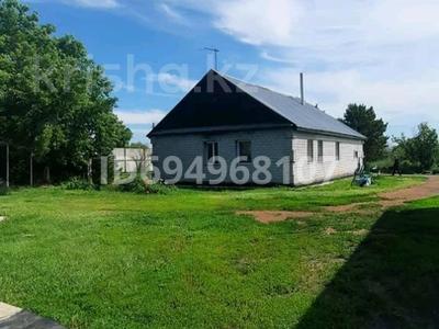 Отдельный дом · 3 комнаты · 100 м² · 21.5 сот., Мира 8 за 45 млн 〒 в Шубар