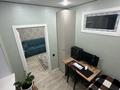 2-бөлмелі пәтер · 49.2 м² · 4/5 қабат, ЖМ Лесная поляна 20 — Эвро 2 болмелі пәтер. Лесная палана 20 қарама қарсы 2 ші мектеп бар 11 классқа деин қазақ/орыс мектебі бір үиден кеин балабақша бар.Жап жана әрлеуімен жап жана жихазымен жихаз қалады.Спец Техникаға аусым бар. Эвро 3 комната с свежим ремонтом новый мебель мебель все останется.Все в шаговый доступные школа номер 2 казах/русский через один дом садик.Вариант есть на Спец технику., бағасы: 23 млн ₸ в Косшы — фото 16