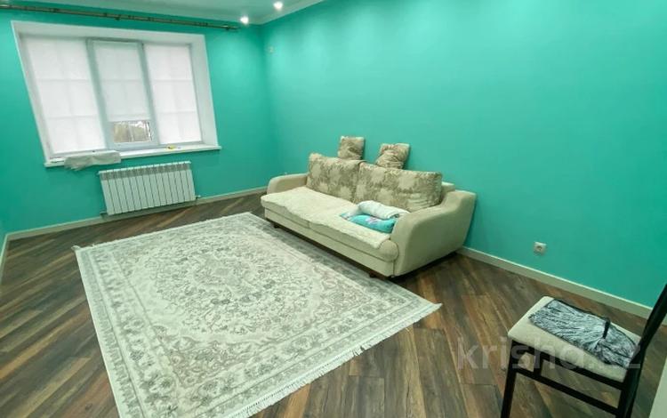 2-бөлмелі пәтер · 60 м² · 1/5 қабат, Батыс-2 11т, бағасы: 27 млн ₸ в Актобе — фото 2