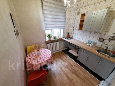 2-бөлмелі пәтер · 43 м² · 1/2 қабат, Мамыр ш/а., Садовый бульвар 2, бағасы: 200 000 ₸ в Алматы, Ауэзовский р-н
